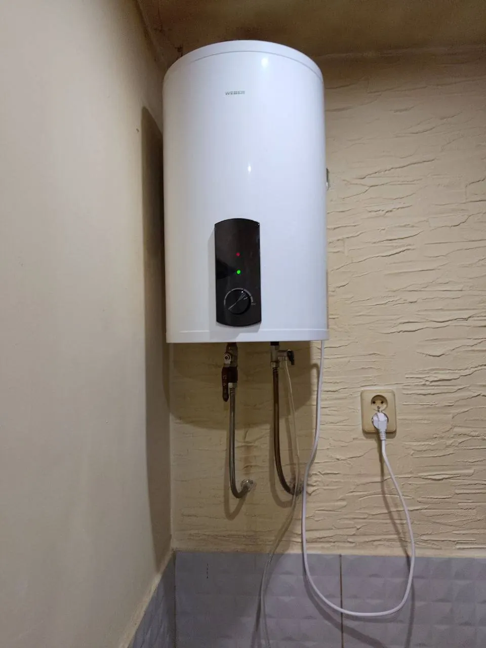 Bojler elektryczny na ścianie — DobryHydraulik Lublin