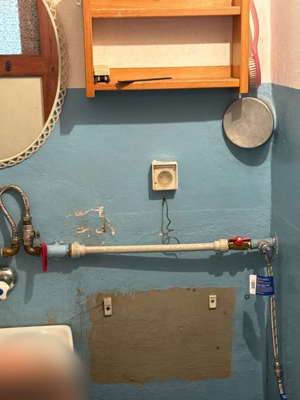 Podejścia wodne w kuchni na ścianie — DobryHydraulik Lublin