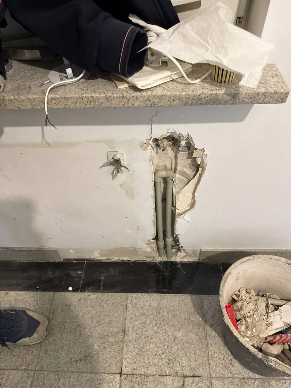 Wykucie ściany przy pionie kanalizacyjnym — DobryHydraulik Lublin